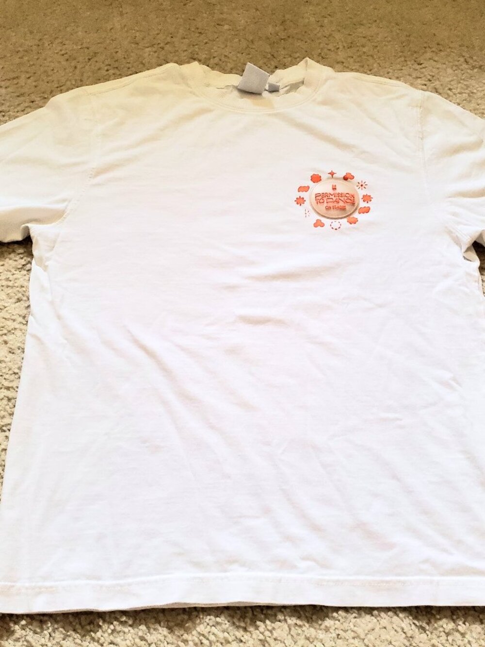 BTS Permission to Dance On Stage PTD Logo K-pop White T Shirt Size M Medium